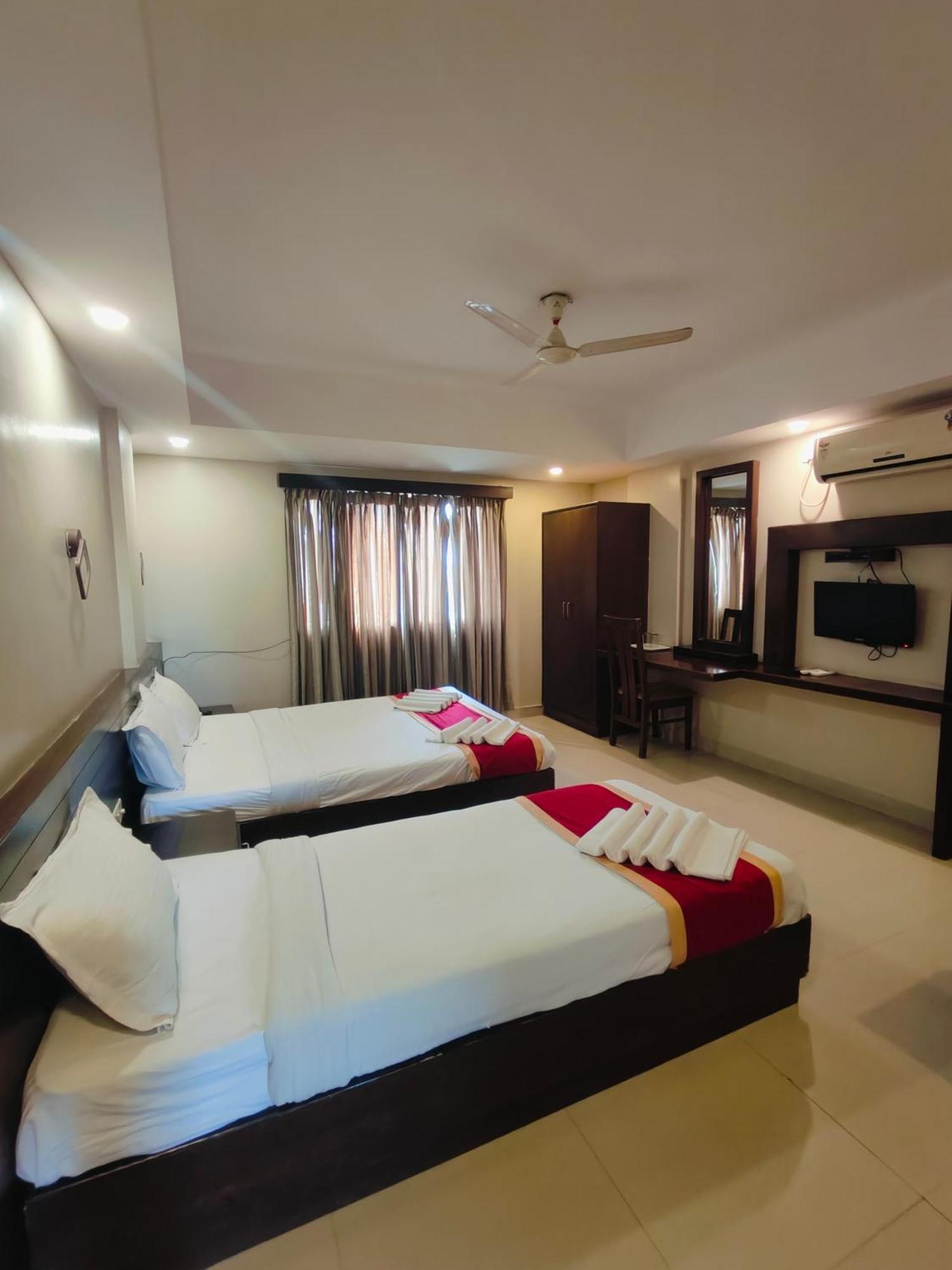 Green Wood Inn Mysore Near Palace Ngoại thất bức ảnh